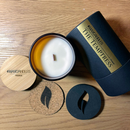 Lumanare Parfumata The Temptress MAXCANDLES Negru 150 g / 5.3 oz